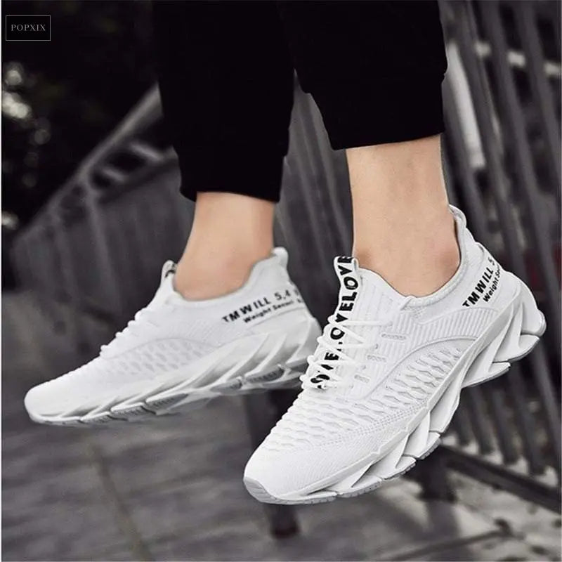 'Blade' נעלי ספורט