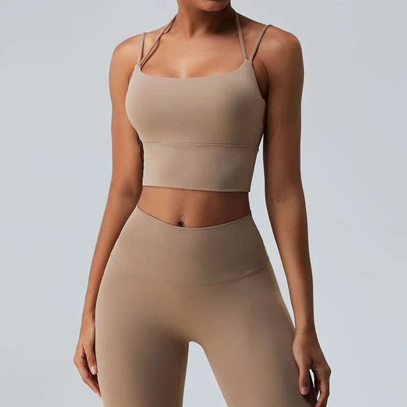 טופ ספורטיבי - לנה