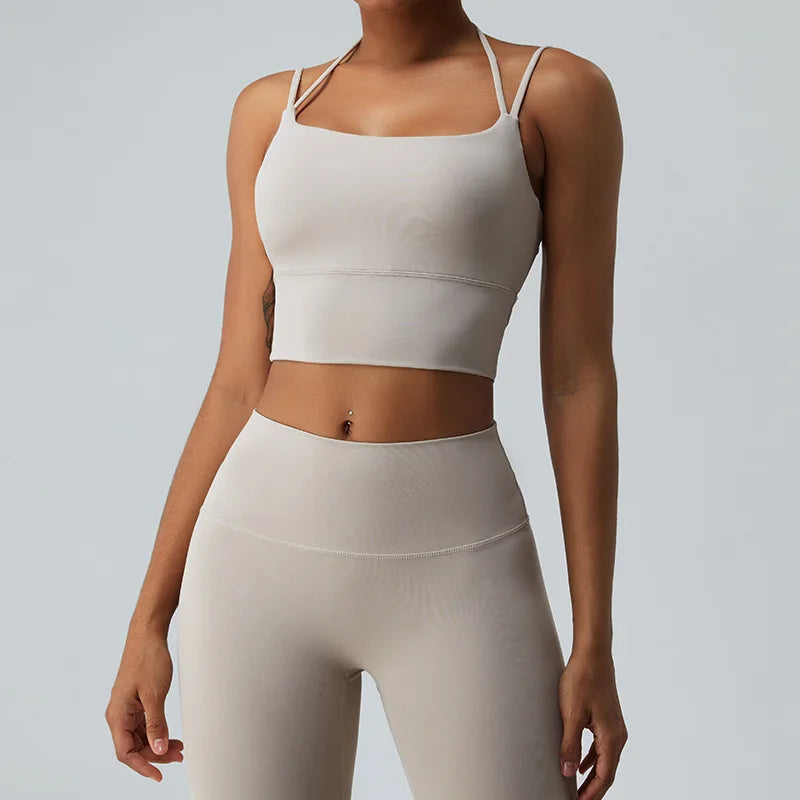 טופ ספורטיבי - לנה