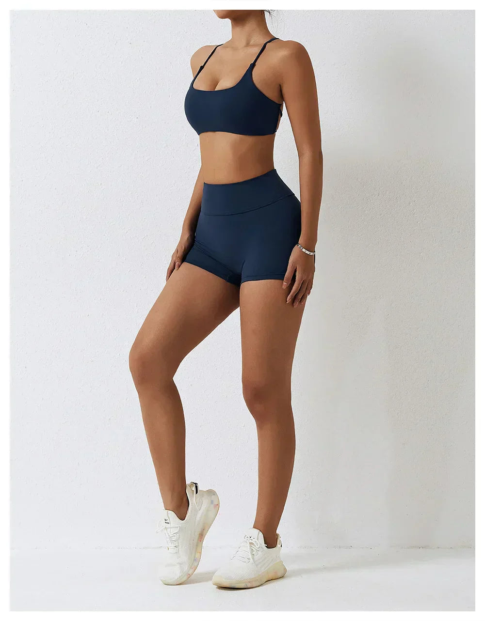 ליו- סט אימון קצר