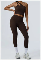 חליפת ספורט דגם - מאי