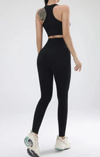 יובל- סט יוגה