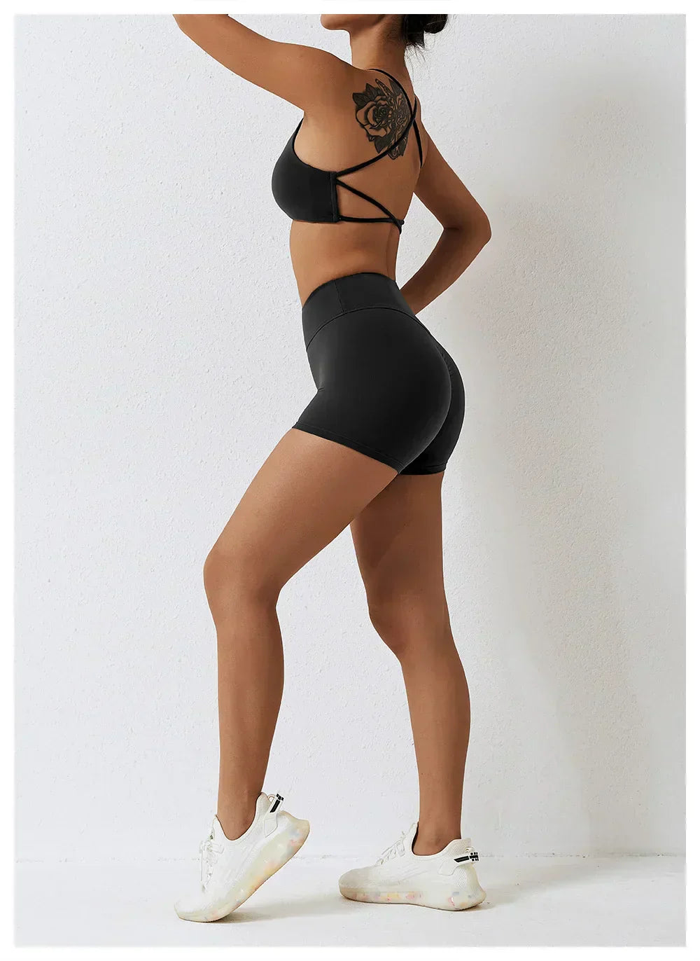 ליו- סט אימון קצר